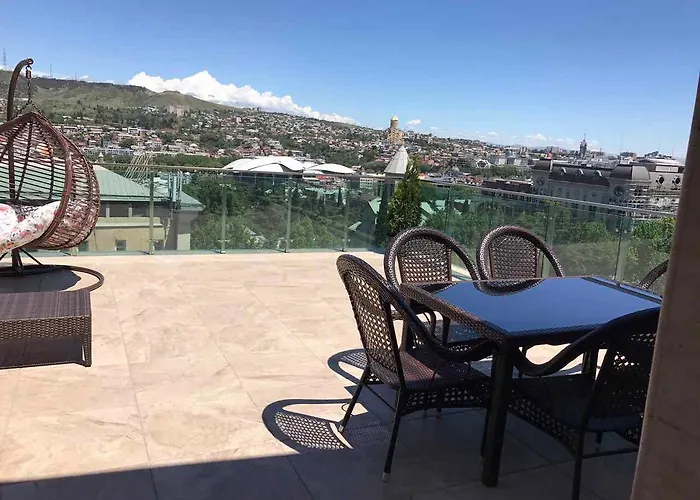 Lesya Apartment With Terrace