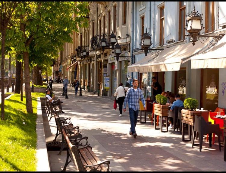 Lesya With Terrace * Tiflis